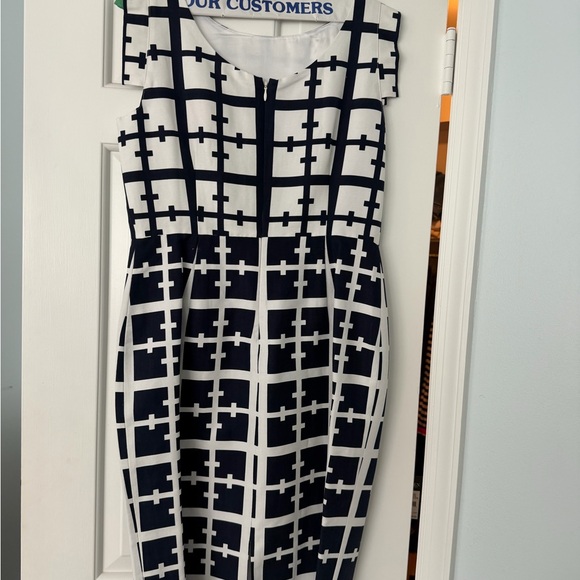 Elizabeth McKay Navy and White Cross Pattern Midi Dress - Picture 2 of 3